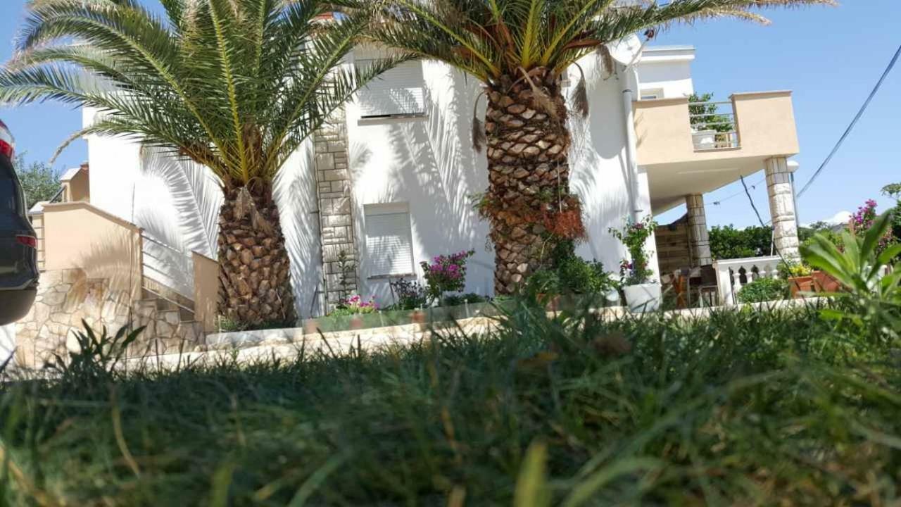 Apartments Bimi Vir Bagian luar foto